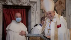 Cardinal George Pell at the annual Eucharistic procession at the Angelicum in Rome, May 13, 2021./ Daniel Ibáñez/CNA.