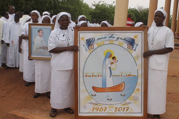 Notre Dame Nuns Supporting Families, IDPs amid Insecurity, COVID-19 Crisis in Burkina Faso