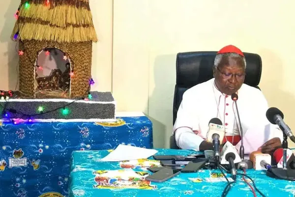 “Let us keep our weapons silent in favor of dialogue”: Cardinal in Burkina Faso