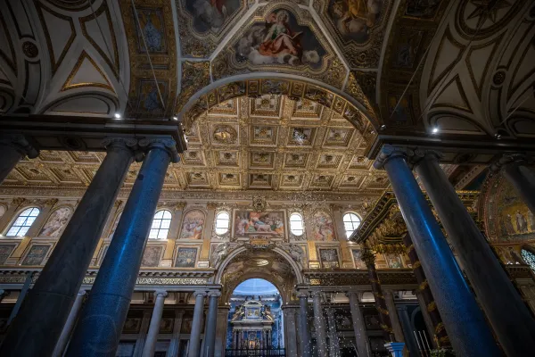 Pope Francis Celebrates "Miracle of the Snow" at Basilica of St. Mary Major 