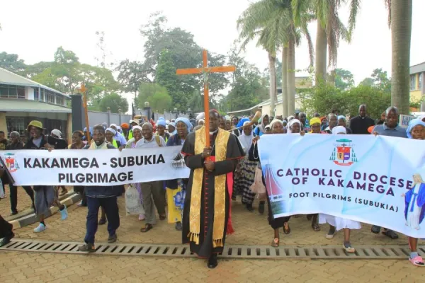 Kenyan Diocese Embarks on 160-Mile Foot Pilgrimage to Marian Shrine for Prayer Day