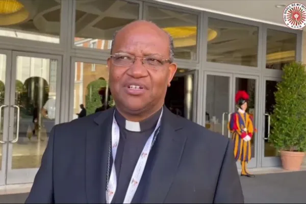 Synod Delegates Having “good moments of sharing”, African Archbishop Says, Lauds Diversity