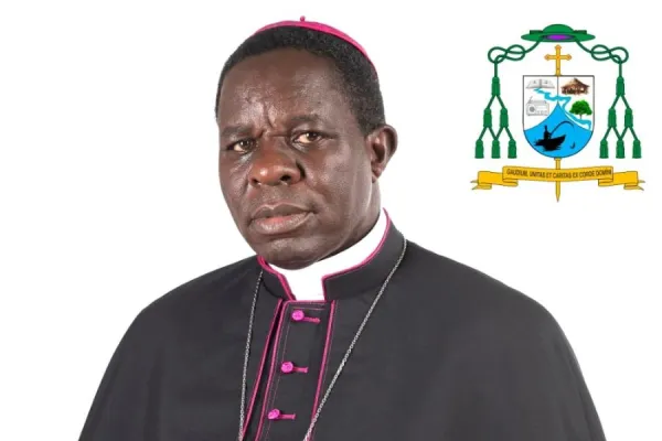 “Be beacons of hope, cultivate fraternity”: Catholic Bishop in Angola Tells Young people