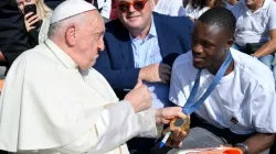 Pope Francis greets Letsile Tebogo | Credit: Vatican Media