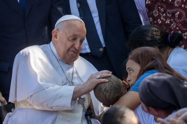 Pope Francis in East Timor Says Children Show us How to "be cared for by God"