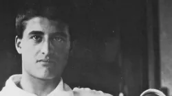 Blessed Pier Giorgio Frassati, who died at the age of 24 in 1925, is beloved by many Catholic young people today for his enthusiastic witness to holiness that reaches “to the heights.” / Public Domain