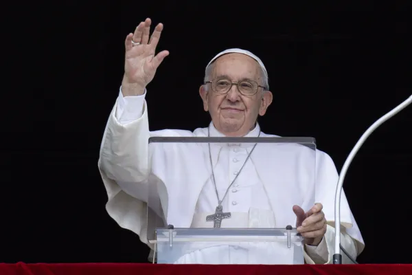 Let Jesus Christ Feed the Hungers of Your Life, Pope Francis Says on Corpus Christi