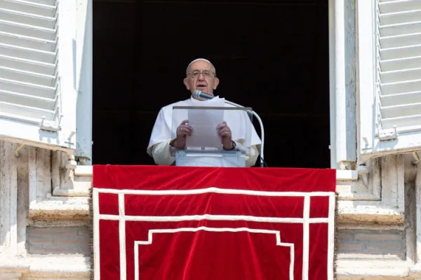 Pope Francis Draws Global “attention to the serious humanitarian crisis affecting Somalia”