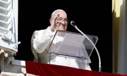 Pope Francis waves to pilgrims gathered in St. Peter’s Square from his window in the Apostolic Palace during his Angelus address on the solemnity of All Saints, Nov. 1, 2024. / Credit: Vatican Media