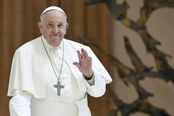 Amid Holy Week, Pope Francis Points to "beautiful testimony" of Fathers who Lost Daughters