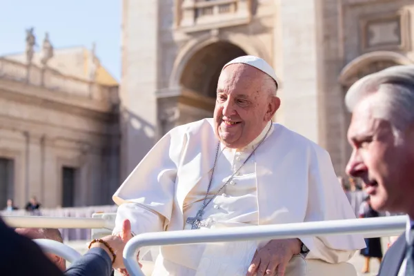 At Wednesday General Audience, Pope Francis Urges People to Pray for Spain Flood Victims