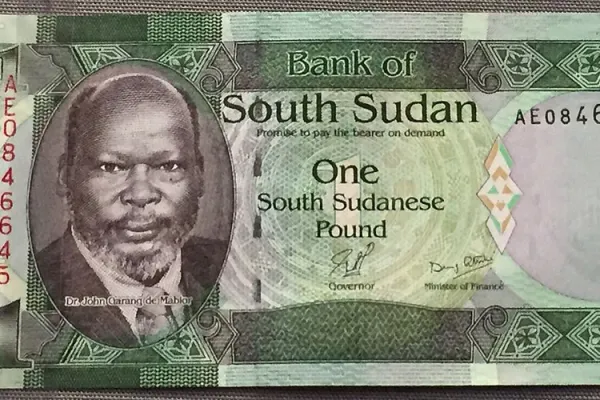 Introducing New Bank Notes Points to Corruption, Failing Economy: Bishop in South Sudan