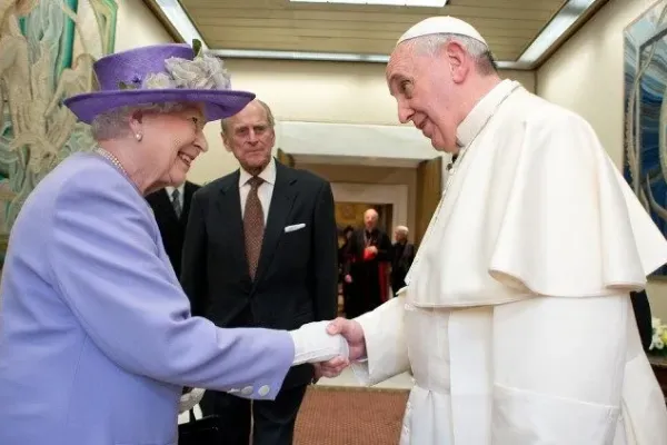 Pope Francis Praises Queen Elizabeth’s "steadfast witness of faith in Jesus Christ"