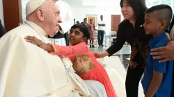 Pope Francis at the apostolic nunciature in Jakarta with refugee children. / Credit: Vatican Media