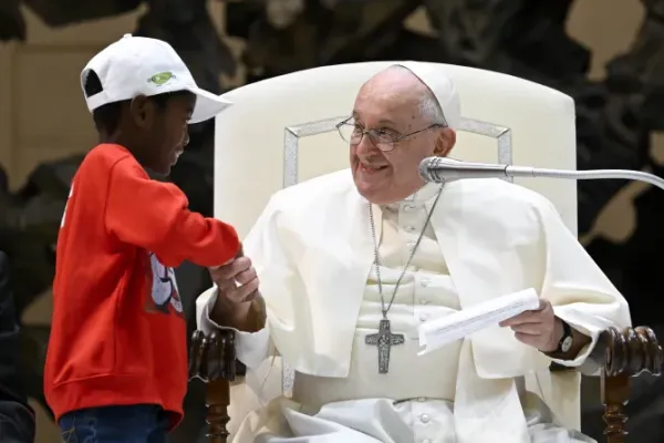 In Special Meeting, Pope Francis Talks Peace, War, Climate with Kids from around the World