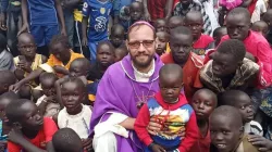 Bishop Carlassare at St. Josephine Bakhita Mapuordit Parish of Rumbek Diocese on 3 April 2022. Credit: Fr. Luka Dor, Rumbek Diocese.