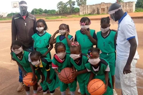 Salesian Missionaries in Mali Offering “healthy educational entertainment” to Needy Youth