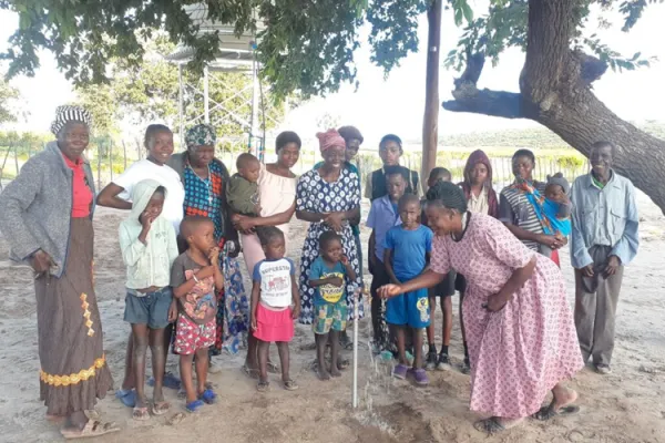 People living in the Ngwa-ngwa village, close to Rundu, Namibia, have access to clean water thanks to donor funding from Salesian Missions. Credit: Salesian Missions