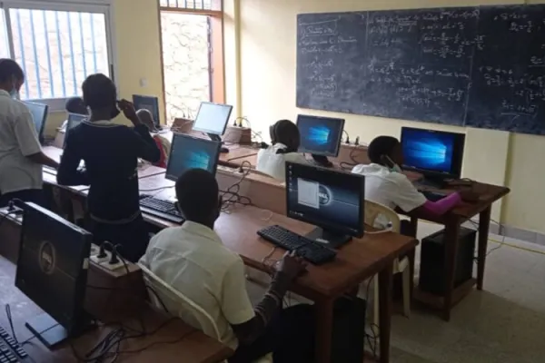 Students learn computer science with added equipment at Don Bosco College Mimboman in Yaoundé, Cameroon. Credit: Salesian Missions