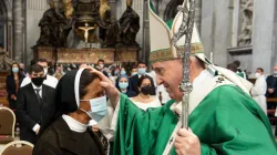 Pope Francis greets the recently freed Sr. Gloria Cecilia Narváez Argoti at the Vatican, Oct. 10, 2021. Vatican Media.