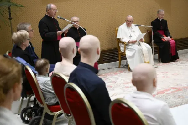 Pope Francis Meets with Young Cancer Patients: "Jesus is always close to you"