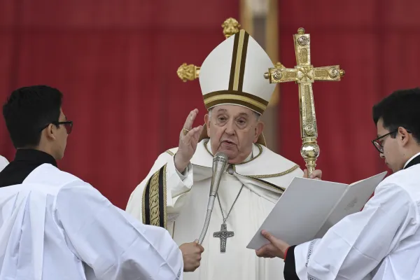 Pope Francis Reinstates Papal Title "Patriarch of the West" in Pontifical Yearbook