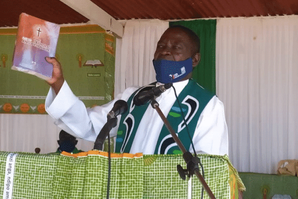 Fr. Henry Chinkanda during Mass at St. Peter’s Cathedral of the Diocese of Mzuzu Sunday, October 4