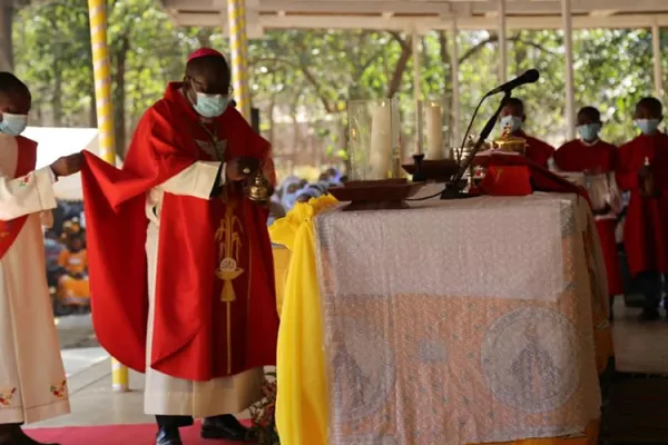 Archbishop in Malawi Cautions against “Catholic” Social Media Engaging in Malpractice