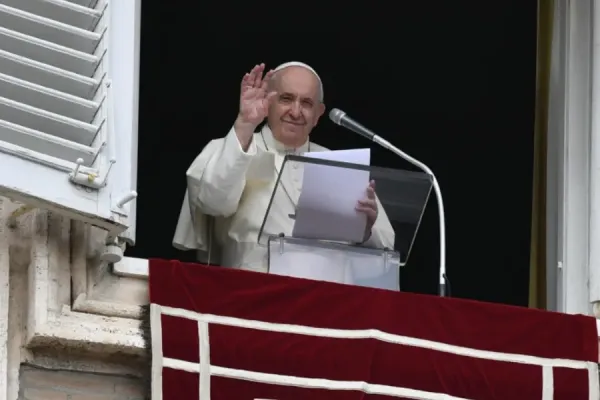 Read, Reread, Be Passionate about Gospel: Pope Francis to Catholics