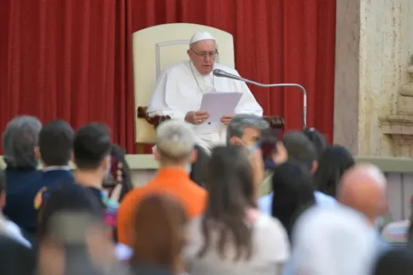 Pope Francis: On the Cross, Jesus Prayed for You