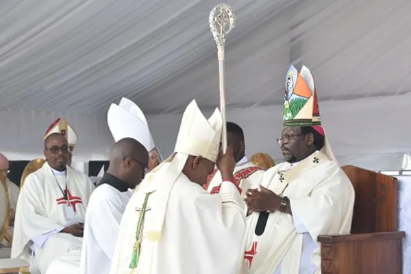 New Catholic Bishop in South Africa Urged to Foster Unity “without any prejudice”