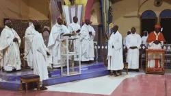 Bishop Laurent Birfuoré Dabiré and other Catholic Bishops in Burkina Faso during during Holy Mass to mark the end of a national day of fasting and prayer for peace and social cohesion. Credit: Fr. Paul Dah