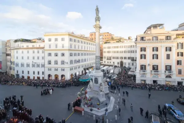 Pope Calls on Catholics to Entrust Themselves to Our Lady, Prays for Peace in Ukraine