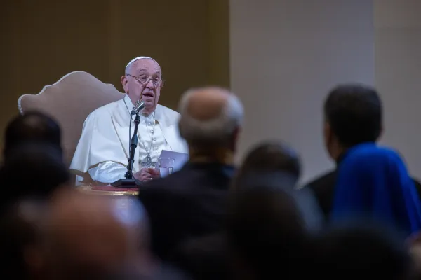 Pope Francis Warns Gregorian University Students, Facultry against "Coca-Cola spirituality"