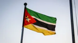 The flag of Mozambique. / mhojnik (CC BY 2.0).