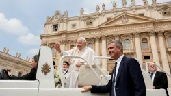 Pope Francis’ general audience in St. Peter’s Square, May 4, 2022. Daniel Ibanez/CNA