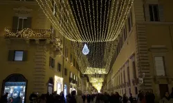 Christmas lights line a street in Rome, Italy, Dec. 17, 2024. / Credit: Courtney Mares/CNA