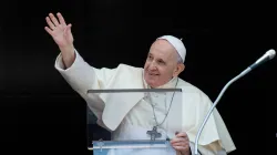 Pope Francis greets pilgrims at this Angelus address on Aug. 22, 2021. Vatican Media/CNA