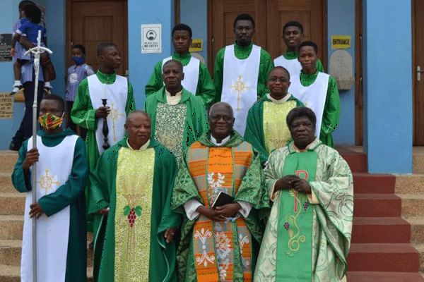 Fr. John Baptiste Attakruh (second from right), newly appointed Apostolic Administrator of Ghana's Sekondi-Takoradi Diocese after Mass at the Star of the Sea Cathedral, Takoradi. / Sekondi-Takoradi Diocese