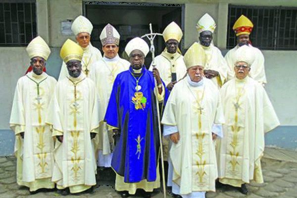 Bishops of the Congo Episcopal Conference at the end of Mass to Conclude 48th Plenary Assembly at the Inter-diocesan Centre for Works (IOC), Brazzaville on October 13, 2019