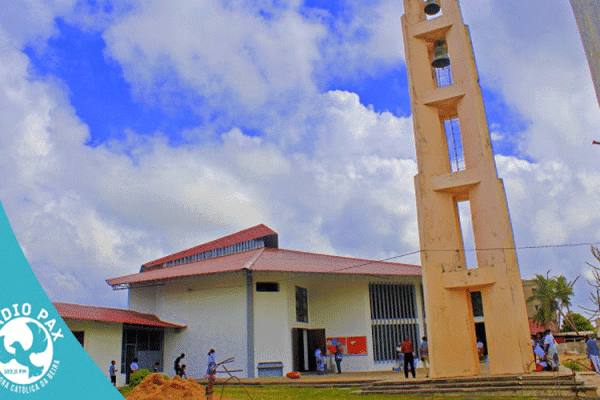 A section of the reconstructed church structures at Our Lady of Fatima Parish, Beira. / Radio Pax