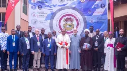 Fridolin Cardinal Ambongo with participants attending the interdisciplinary colloquium which the Omnia Omnibus University of the Catholic Archdiocese of Kinshasa organized. Credit: Omnia Omnibus University