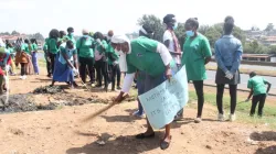 Sr. Mercy Mwayi SLYI Program Manager during the World Environment Day celebrated on Friday, June 14 at St. Charles Lwanga Vocational Training, Kibera. Credit: ACI Africa