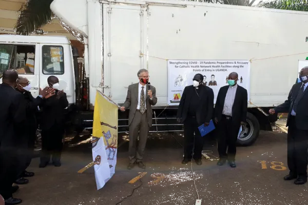 Members of the Uganda Catholic Medical Bureau receiving Personal Protective Equipment (PPEs) from the Government of Germany through its Embassy in the country in a bid to support the fight against COVID-19. / German Embassy Kampala/Facebook Page
