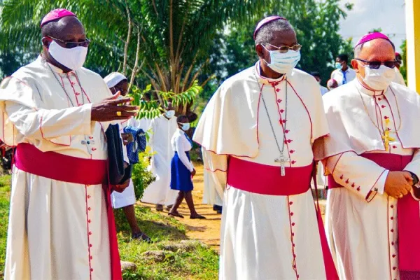 Archbishop Philip Naameh, President of the Ghana Catholic Bishops’ Conference with Archbishop Henryk Mieczysław Jagodziński, Apostolic Nuncio to Ghana and Bishop Edoe Kumordji, SVD, Bishop of the Keta-Akatsi Diocese at the opening of the 2020 Plenary of the GCBC at the St. Catherine Girls Senior High School at Agbakope on November 9, 2020. / Damian Avevor