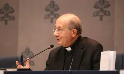 Archbishop Bruno Forte speaks to journalists at the presentation of the encyclical  “Dilexit Nos” on Oct. 24, 2024, at the Vatican. / Credit: Julia Cassell/EWTN News