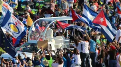 Pope Francis greets World Youth Day pilgrims in Panama. | Jonah McKeown/CNA