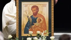 Icon of St. Joseph holding the Child Jesus. / Credit: Courtesy of Knights of Columbus