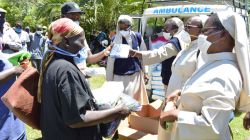 Caption: Franciscan Sisters of St. Anna (FSSA) donate relief items to people displaced by floods in Nyando, Kisumu county. / FSSA