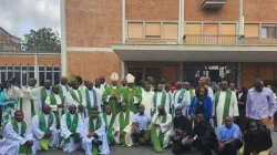 Archbishop Anthony Muheria (left) and Archbishop Martin Kivuva (right) flanked by members of the Kenyan Priests, Religious, and Seminarians (KPRS) in Rome, and the Kenyan Catholic Community in Rome (KCCR) at at Collegio San Paulo in Rome on 15 October 2023. Credit: Wakenya Wakatoliki Roma (KCCR)